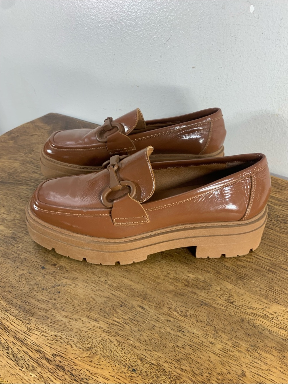L’intervalle womens brown patent leather chunky platform horsebit loafers